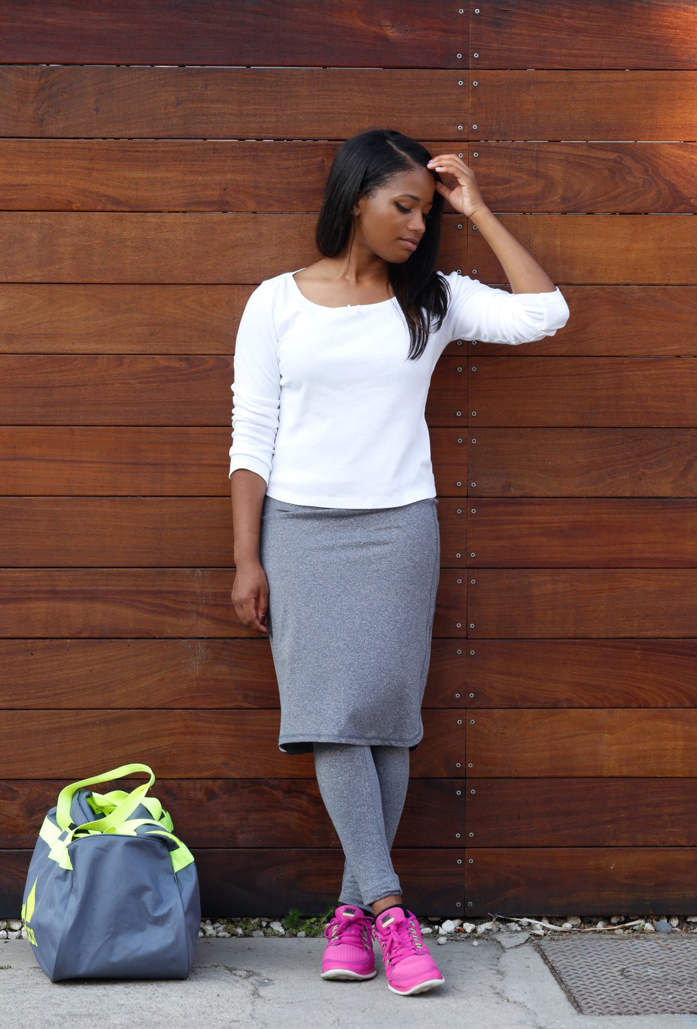 Modest workout skirt from @Snoga review on DowntownDemure.com